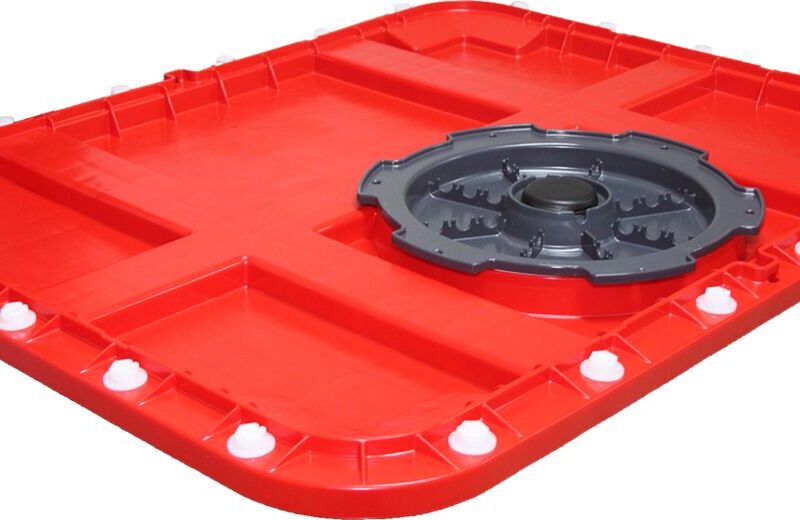 A red plastic lid