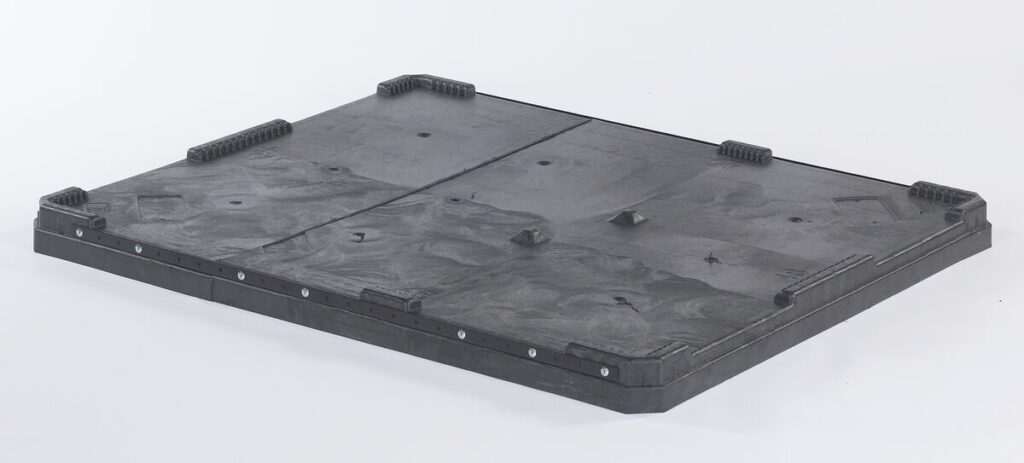 CHDRT5648 black plastic lid for bulk bin on white background